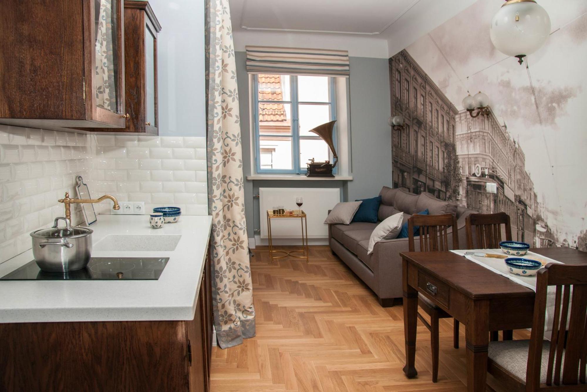Hello I Charming In The Old Town Apartment *